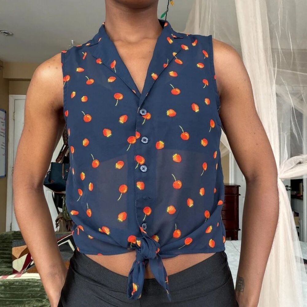 Black Poppy Cherry Tie Front Top (Size: S)